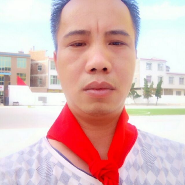 留守男人的第一张照片--文山父母相亲团